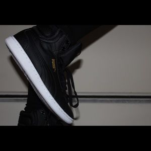Black & White Puma High tops
